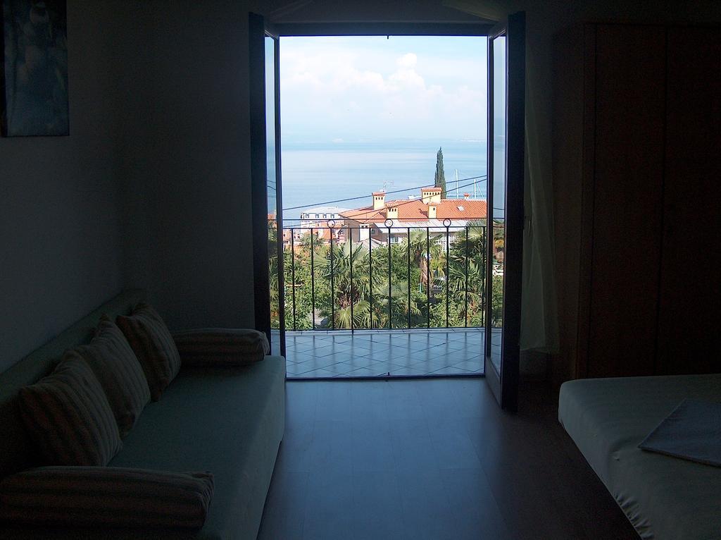 Sunflower Apartment Opatija Room photo
