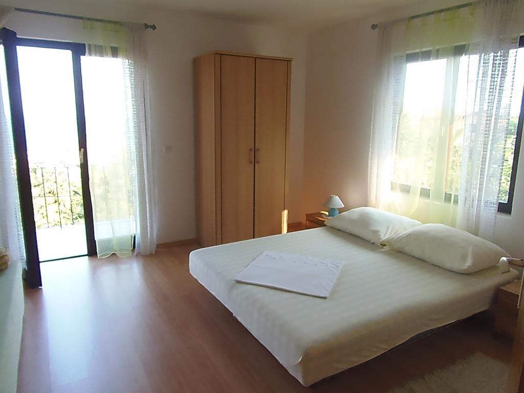 Sunflower Apartment Opatija Room photo